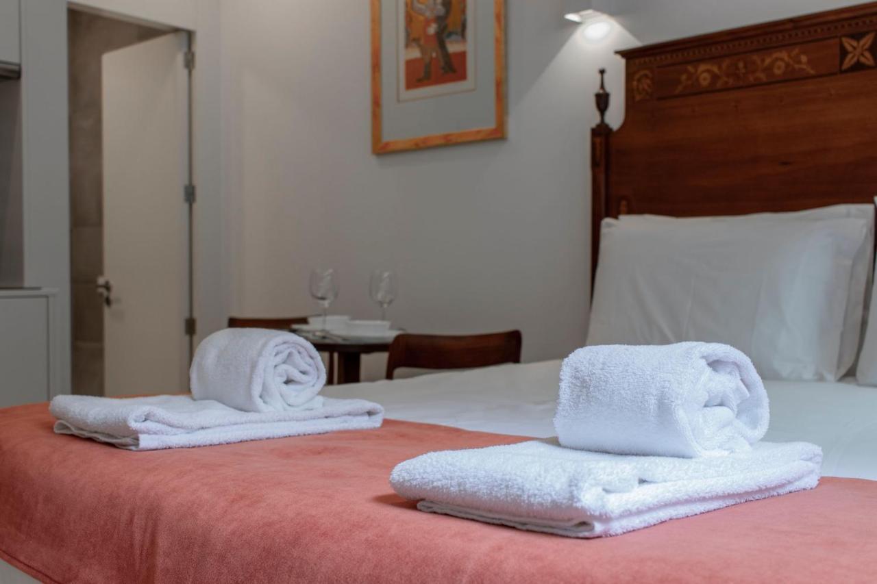 Cozy Studio W/ Patio By Lovelystay Porto Eksteriør bilde