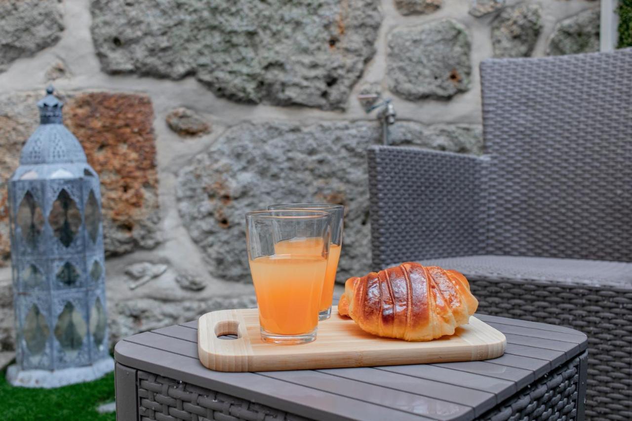 Cozy Studio W/ Patio By Lovelystay Porto Eksteriør bilde