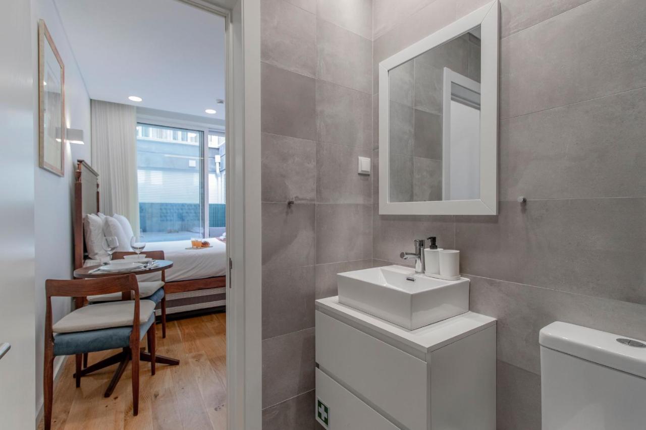 Cozy Studio W/ Patio By Lovelystay Porto Eksteriør bilde